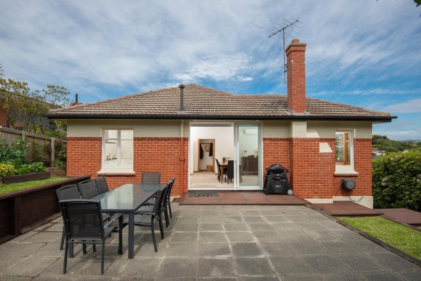 Stunning Family Home In Andersons Bay Dunedin Exteriör bild