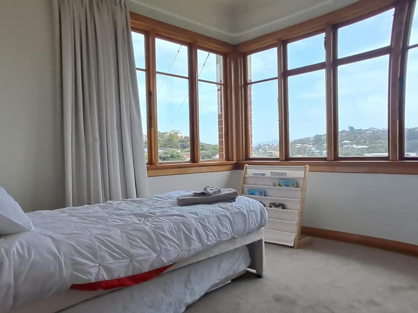 Stunning Family Home In Andersons Bay Dunedin Exteriör bild