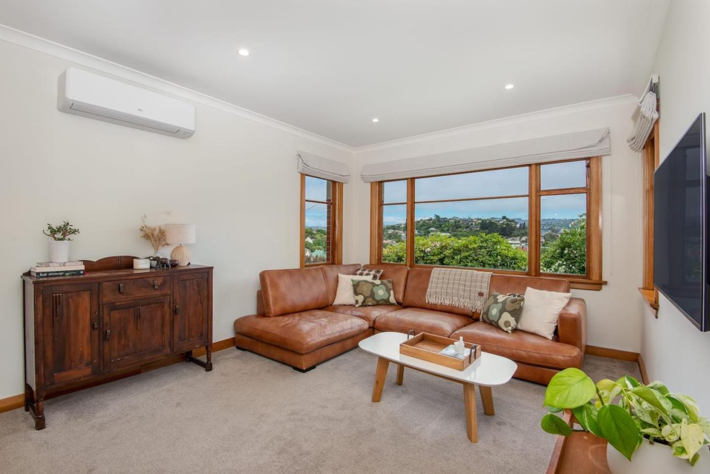 Stunning Family Home In Andersons Bay Dunedin Exteriör bild